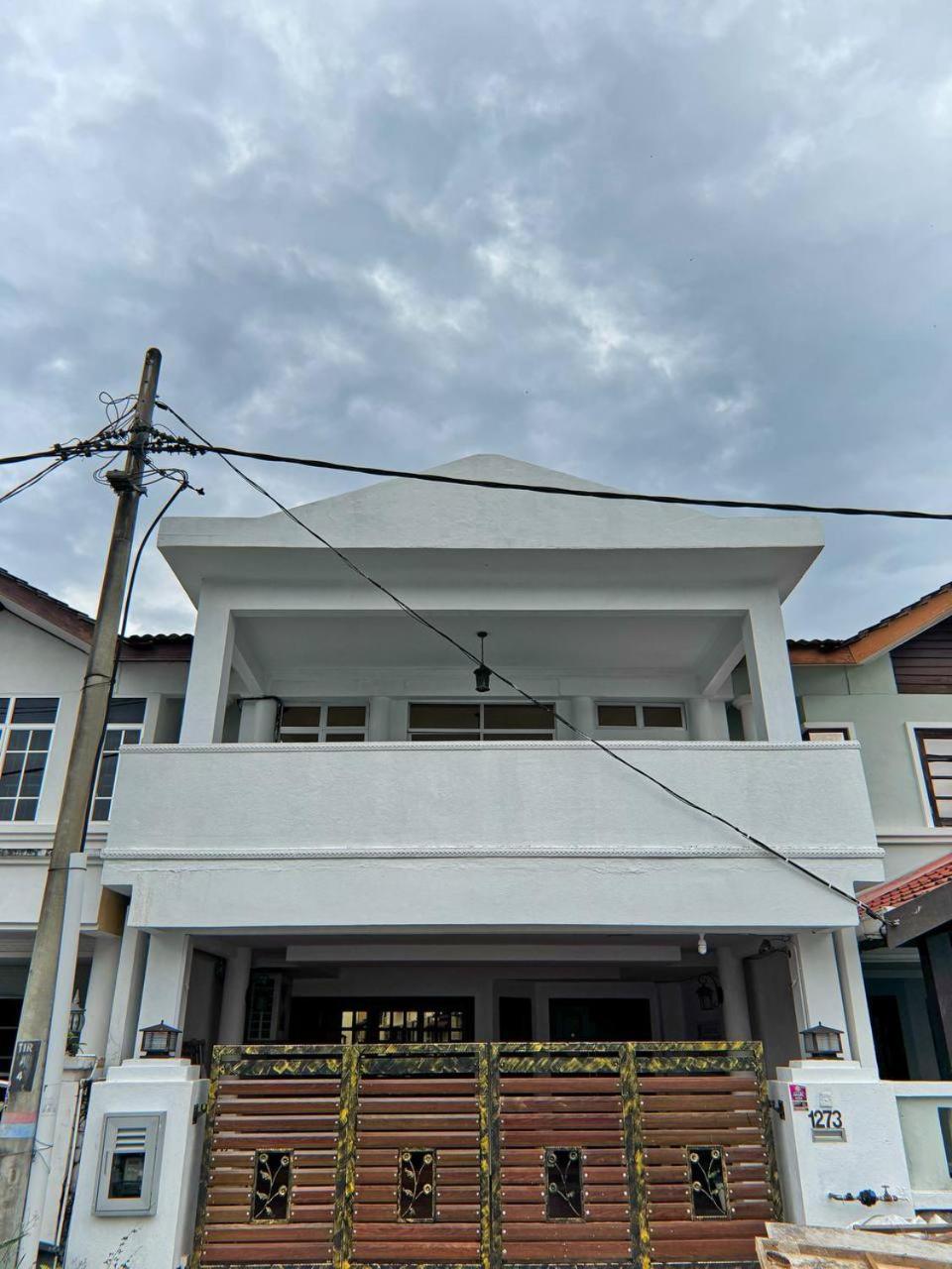 Ibai Golf Home Resort Homestay Kuala Terengganu Bagian luar foto